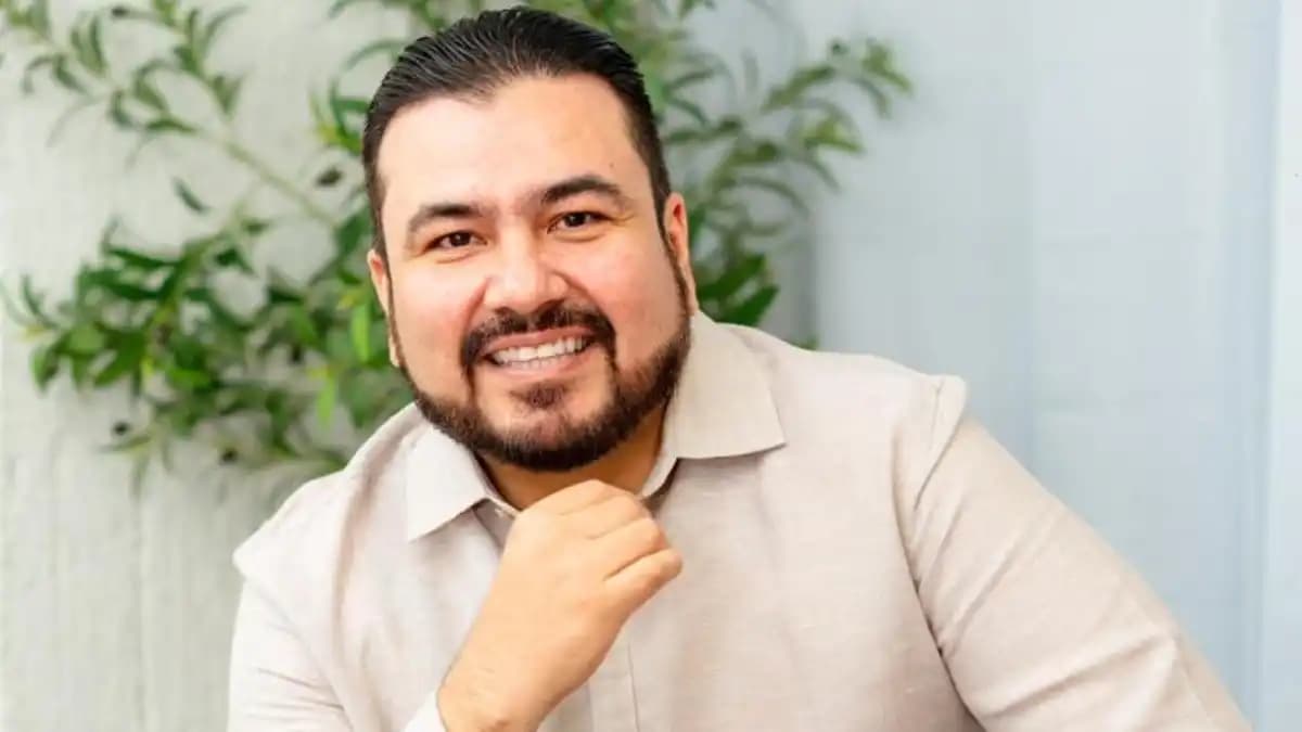 Retrato de José Manuel Larumbe Pineda publicado junto a su relato de trabajo comunitario